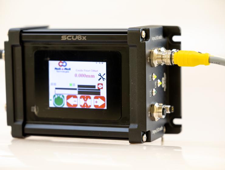 SCU6x Controller with sensor for web guiding, web width measurement, etc.